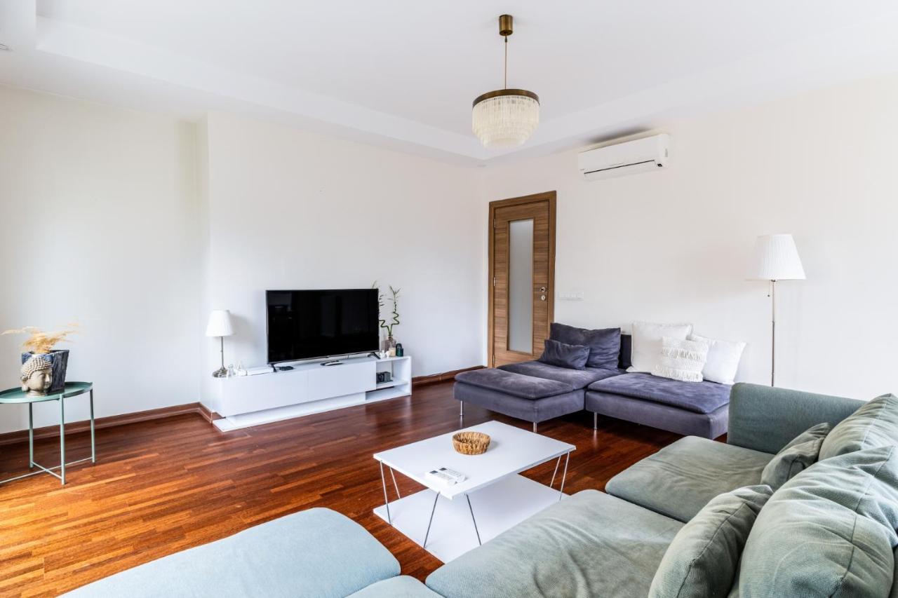 Spacious Flat Near Bagdat Avenue In Suadiye Istambul Exterior foto