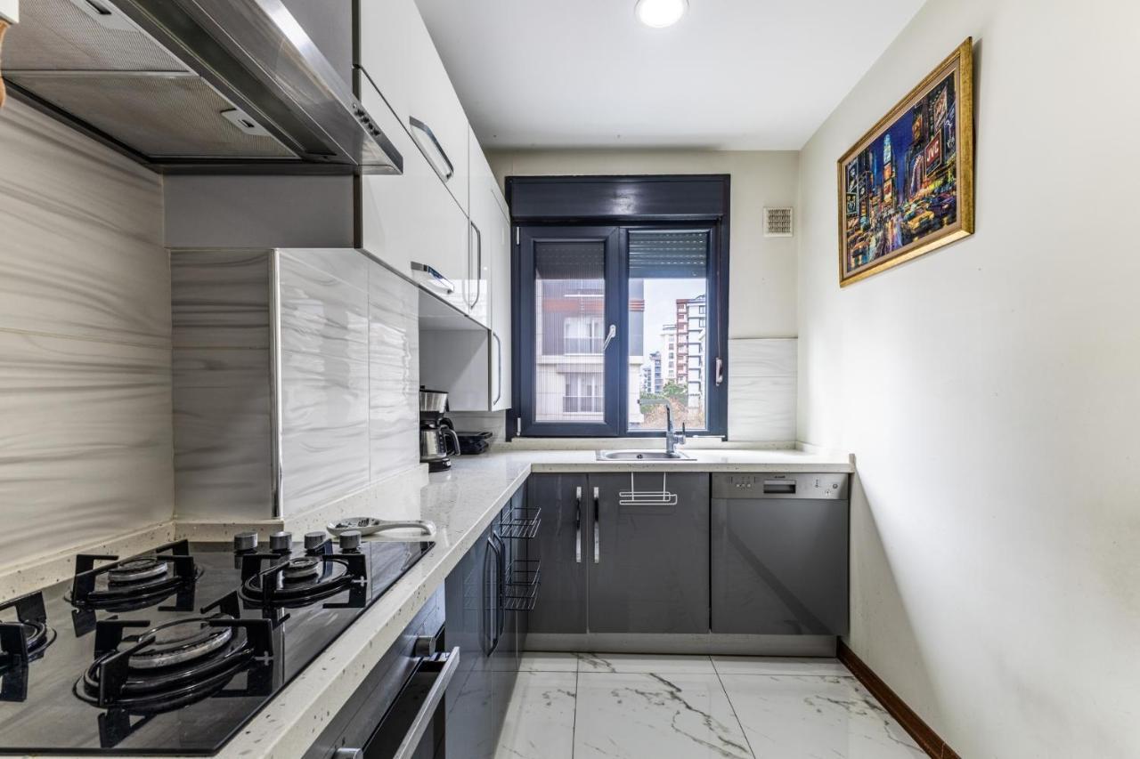 Spacious Flat Near Bagdat Avenue In Suadiye Istambul Exterior foto