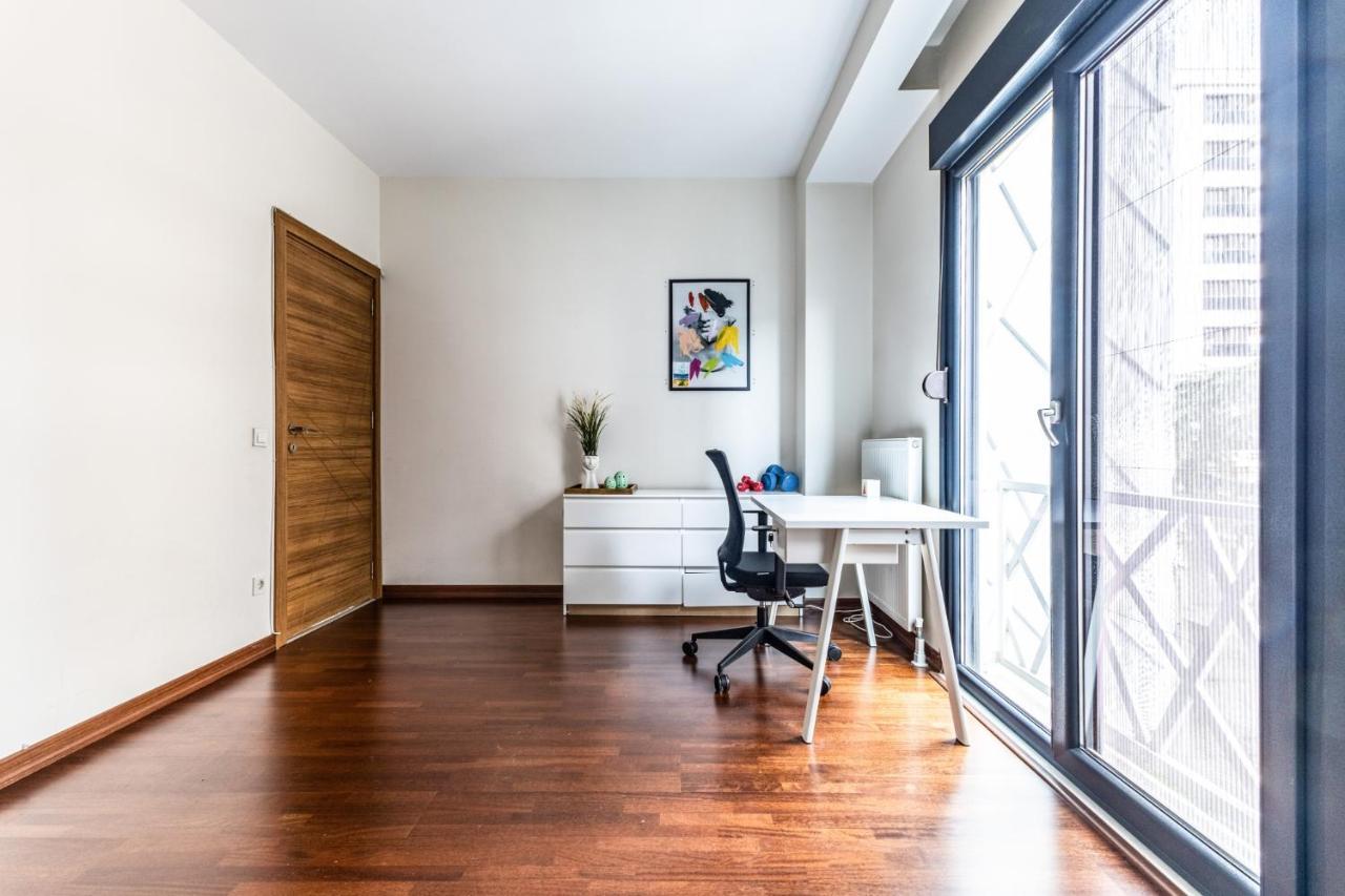 Spacious Flat Near Bagdat Avenue In Suadiye Istambul Exterior foto
