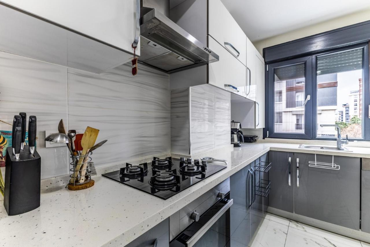 Spacious Flat Near Bagdat Avenue In Suadiye Istambul Exterior foto